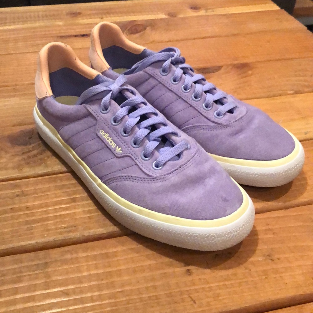 Adidas Nora 3MC pro shoe